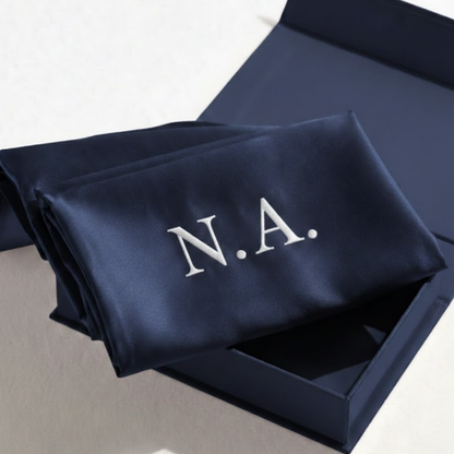 Juliette– İsminize Özel İşlemeli Premium Vegan Saten Güzellik Yastık Kılıfı