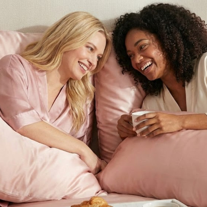 Fiona– İsminize Özel İşlemeli Premium Vegan Saten Güzellik Yastık Kılıfı