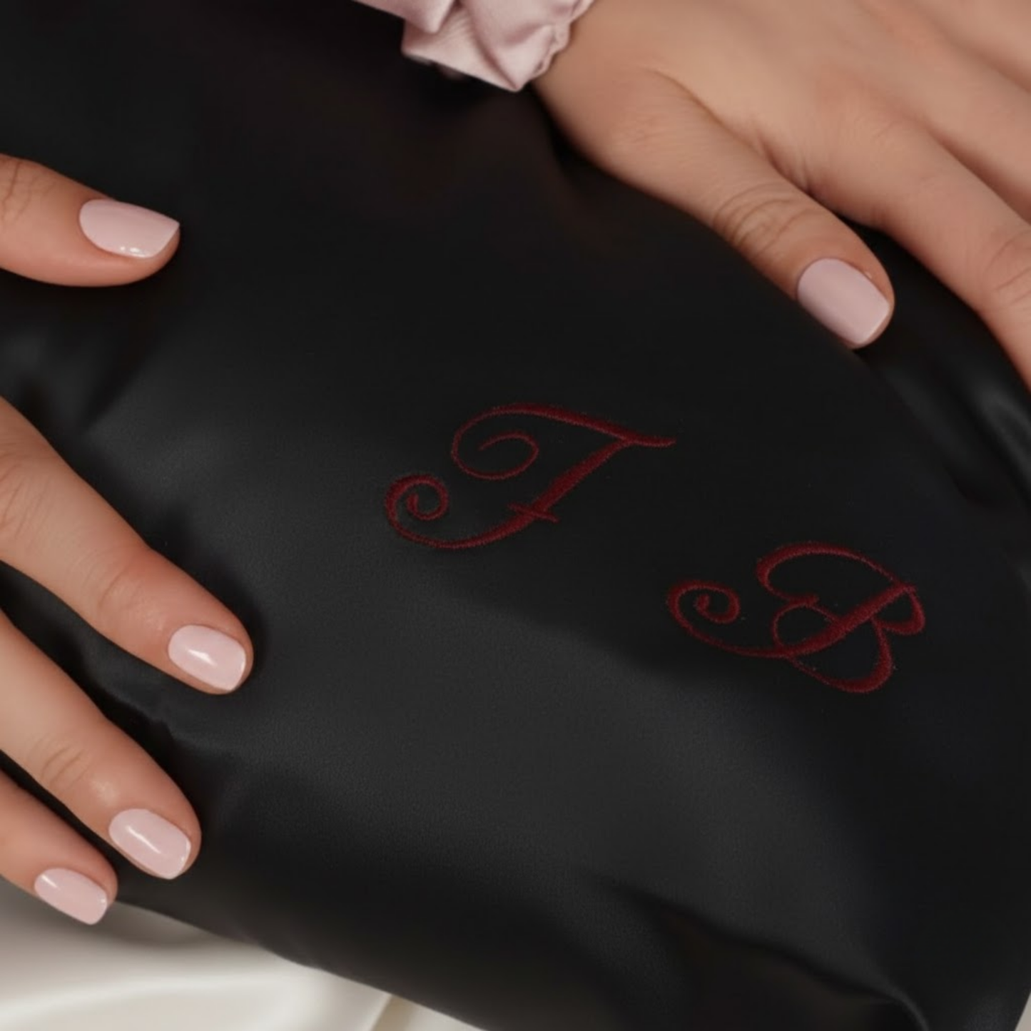 Ophelia Satin Pillowcase – Kişiselleştirilebilir Saten Yastık Kılıfı